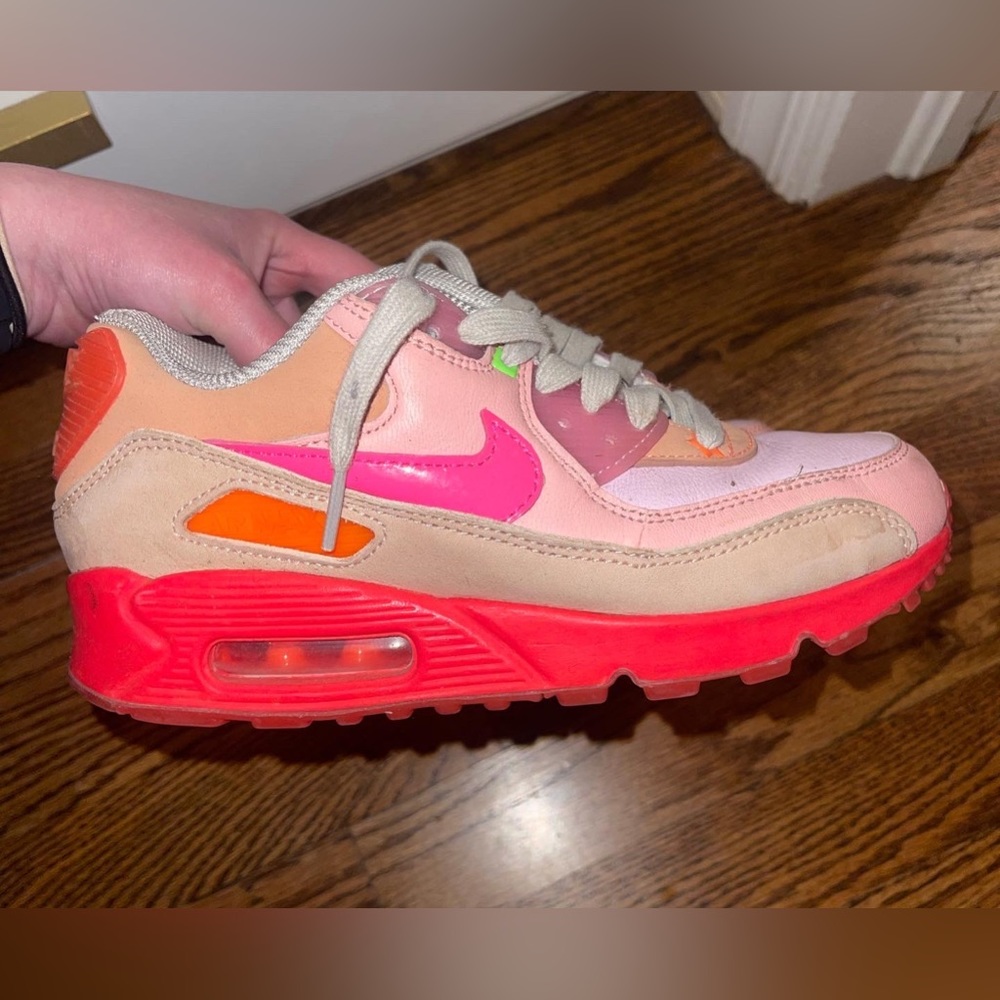 women's air max 90 platinum crimson